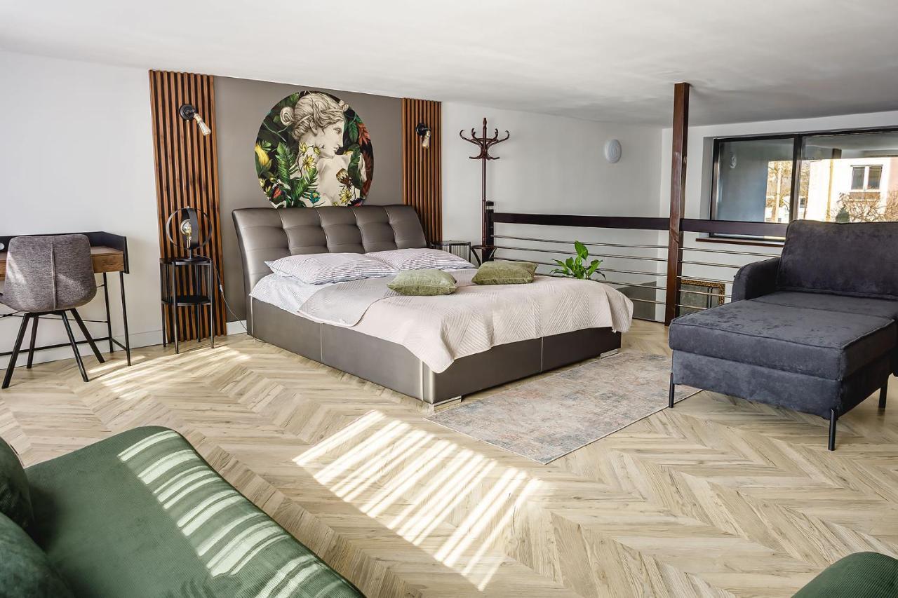 Apartament Dwupoziomowy Venus Częstochowa Esterno foto